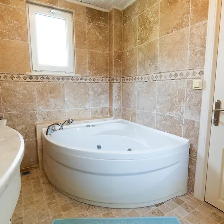 Polat Village Villa
