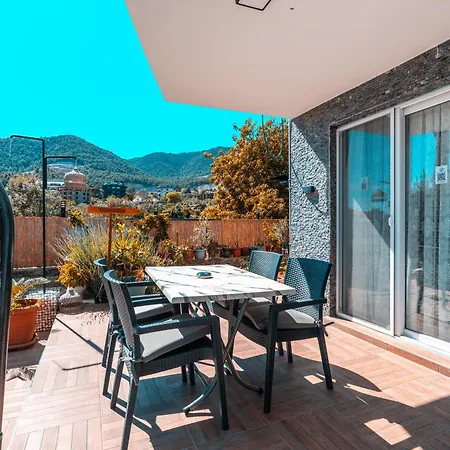 Polat Village Villa *